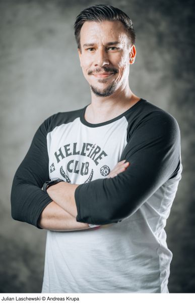 Die Herrschaft der Dämonenkönigin